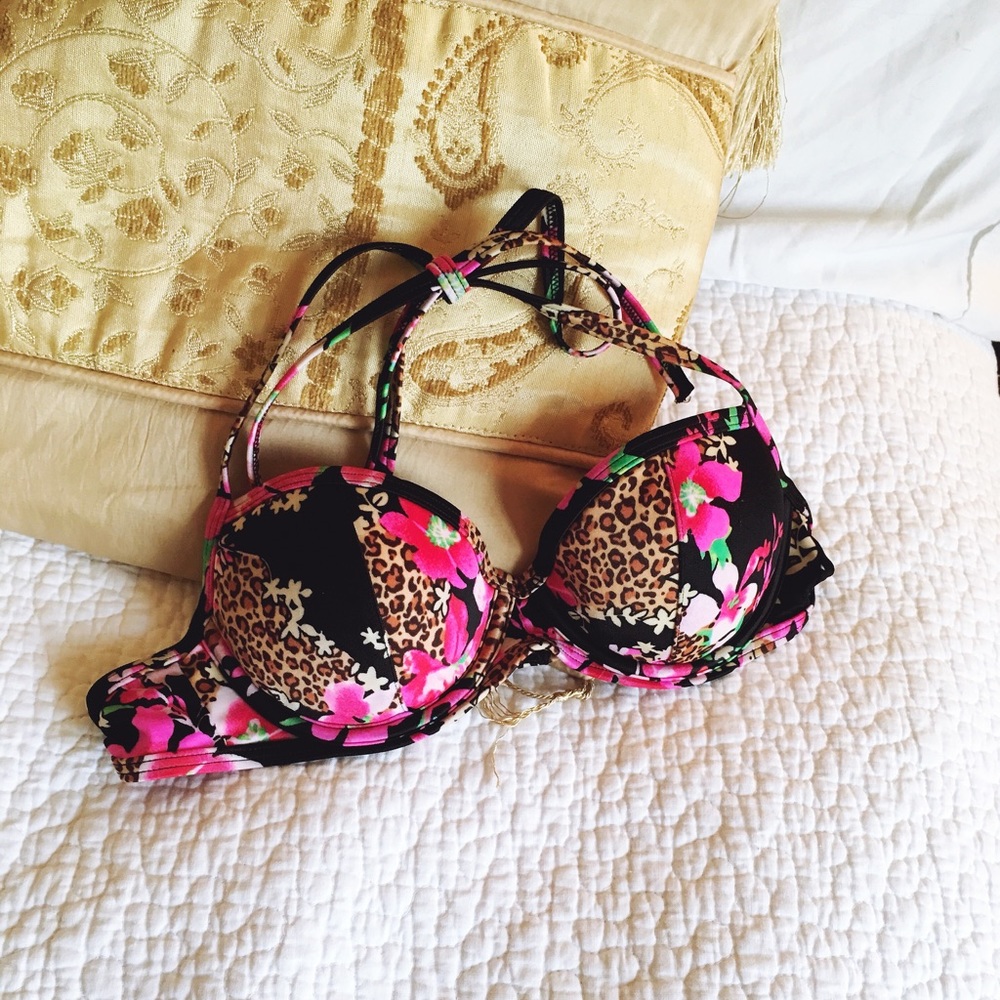 ❤️ FLASH SALE! 💋 VS Sexy Floral Bikini Halter Top